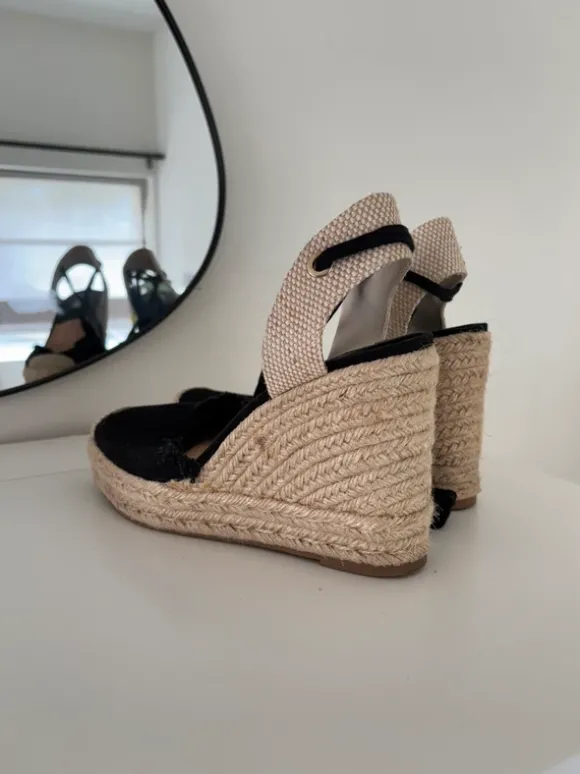 Espadrille sleehakken met strik om de kuiten