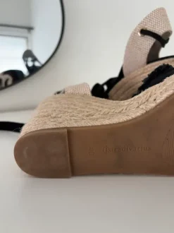Espadrille sleehakken met strik om de kuiten