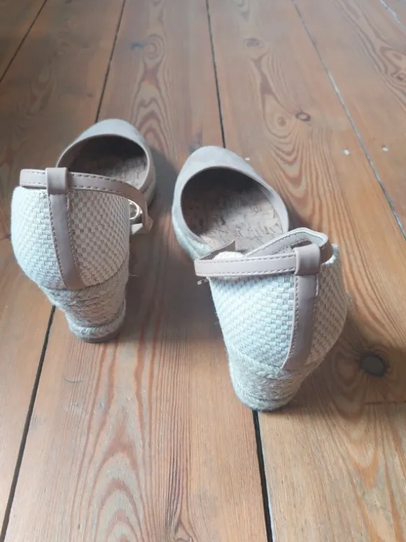 Espadrilles mit Keilabsatz