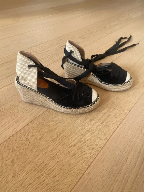 Espadrilles mit Keilabsatz // schwarz // Gr. 37