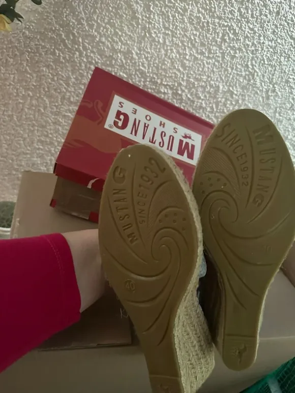 Espadrilles von Mustang