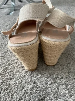 Espandrilles mit Absatz ca 5-6 cm beige Glitzer