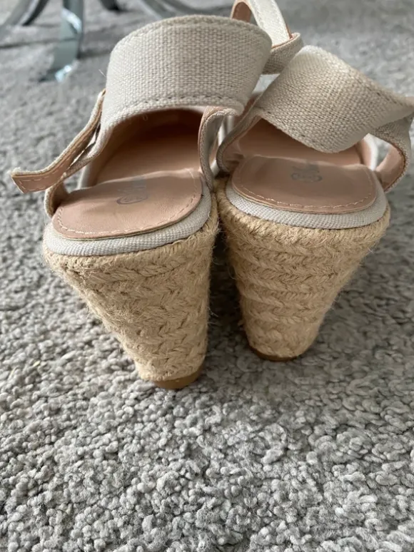 Espandrilles mit Absatz ca 5-6 cm beige Glitzer