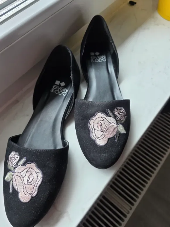 Even&Odd Ballerinas mit Rosenstickerei Schwarz | Gr. 40