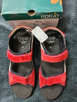 Fidelio sandals