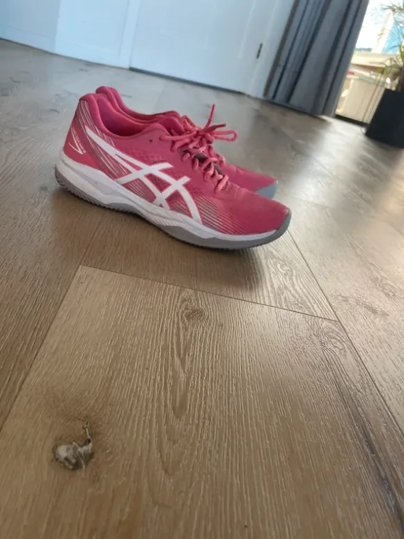 Fijne hardloopschoenen of handbalschoenen