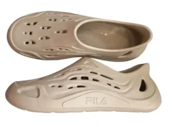 FILA Badeschuhe / Slipper / Clogs, Beige, Gr. 44 – neu mit Etikett