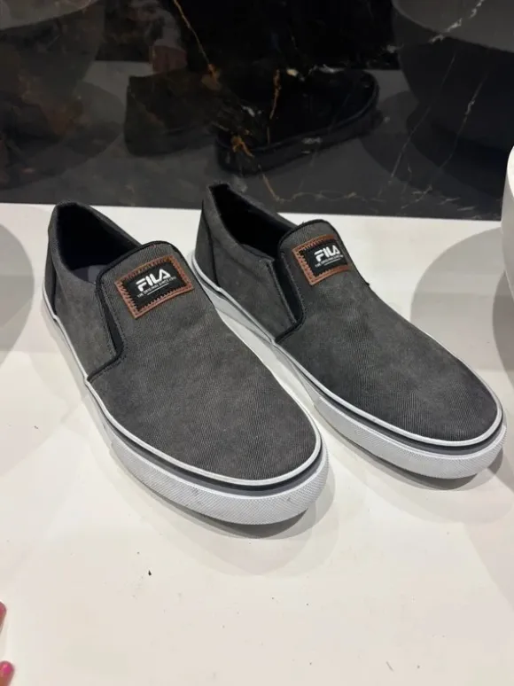 Fila (eur:44)