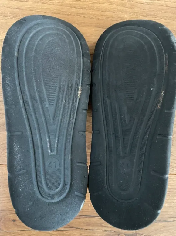 Fila Schlappen Größe 41