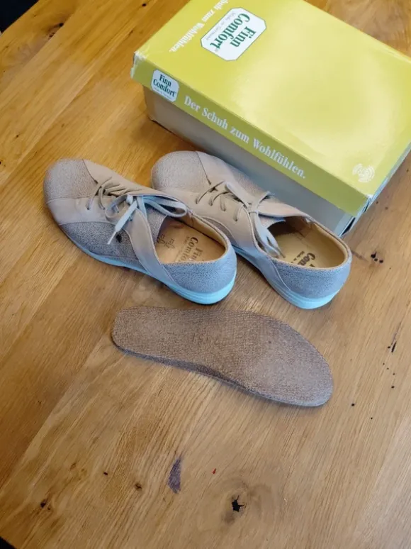 Finn Comfort Sneaker Gr. 40