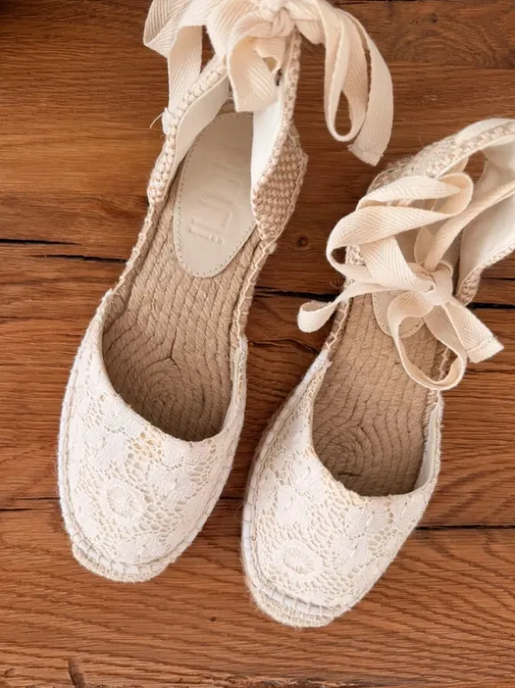 Flache Brautschuhe mit Häkelspitze von noni in Größe 39