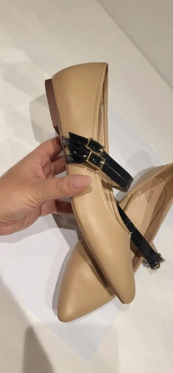 flache Mary-Jane-Schuhe