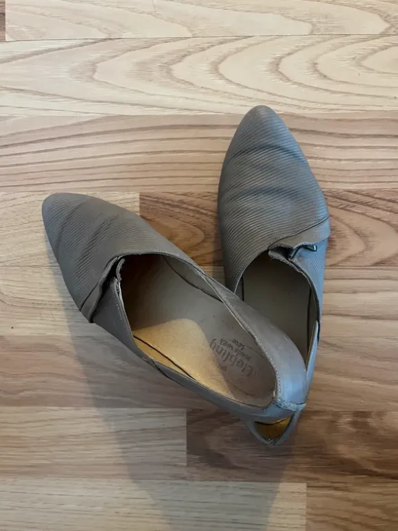 Flat grey shoes