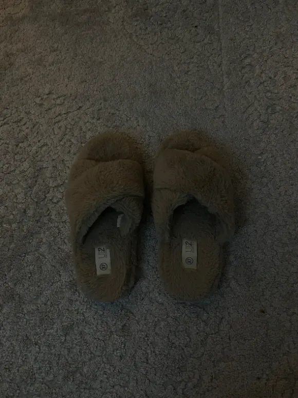 Flauschige Hausschuhe | Faux Fur Slippers | Cozy