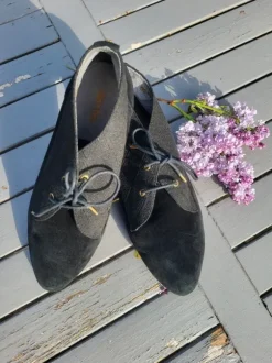 Flip Flop schicke Lederschuhe Halbschuhe spitz pointy minimalistisch Capsule Wardrobe Schnürschuhe