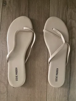 Flip Flops von Steve Madden, neu