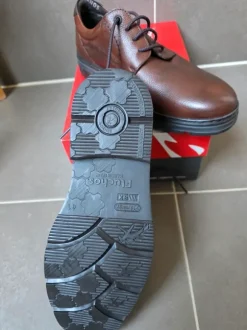 Fluchos nieuw maat 41