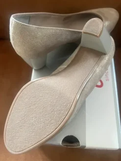 Funkelnde ara Pumps 
