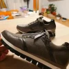 Gabor Comfort Damen-Sneaker, Modell 56.438.40 in der Farbe „Gris Foncé“ (Dunkelgrau).