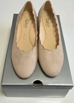 Gabor Pumps Gr 37 Neu mit Karton und Beleg