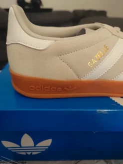 Gazelle Indoor
