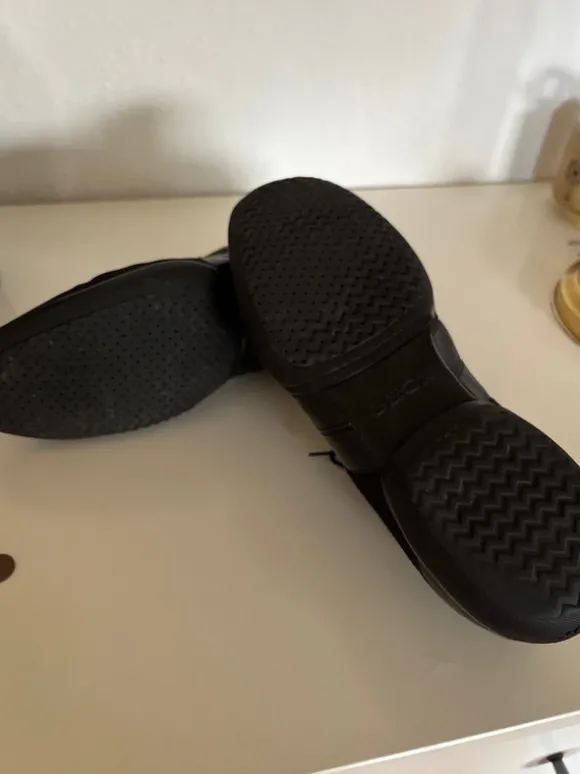 Geox schwarze Herrenschuhe