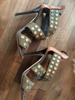 Giuseppe Zanotti High Heel studded oliv