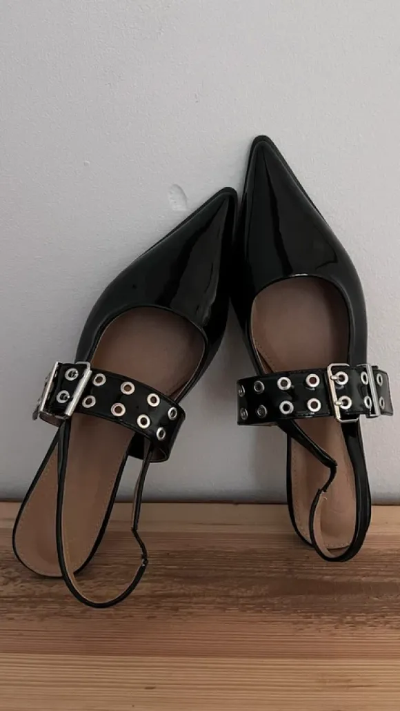glänzende spitze Pantoletten/Sandalen/Sling Ballerinas