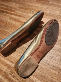 Goldene Ballerinas