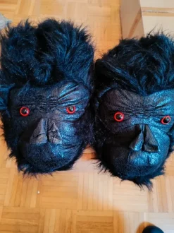 Gorilla Hausschuhe gr. 43, neuwertig