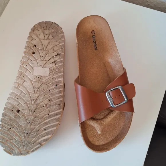 Graceland Slipper