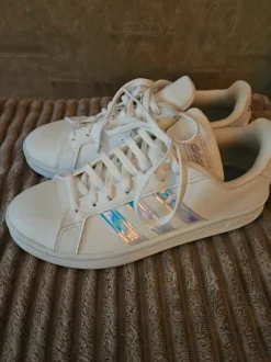 Grand Court Base 3.0 Sneaker