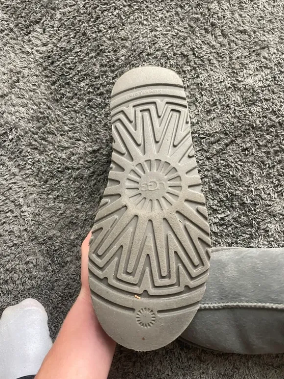 Graue Schuhe / für zuhause , draußen
