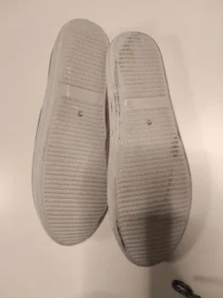 Graue Slip on Sneaker