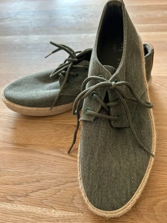 Grüne Sneaker