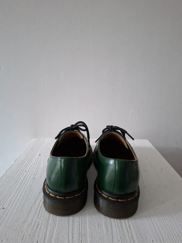 groene dr. Martens maat 38