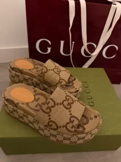 Gucci slippers