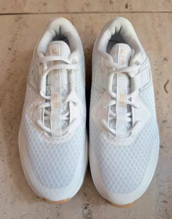 Gym Sportschuhe NIKE Gr. 38