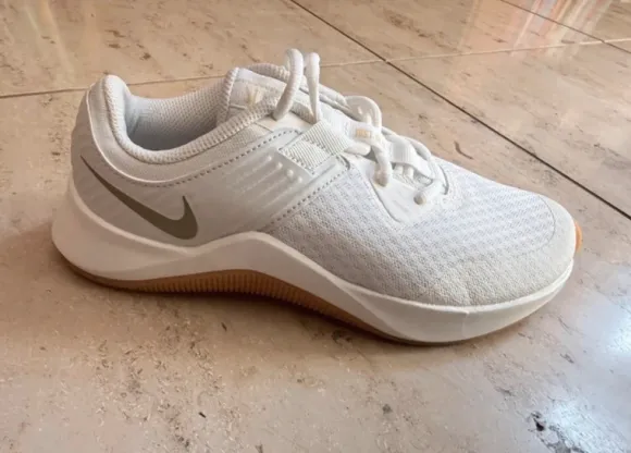 Gym Sportschuhe NIKE Gr. 38