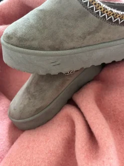 Hausschuh Schuh gefüttert