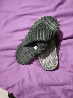 Hausschuhe Cord schwarz