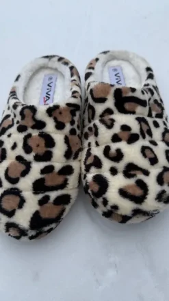Hausschuhe Pantoffeln Kuschelshoes Leo NEU