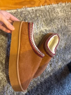Hausschuhe Slipper