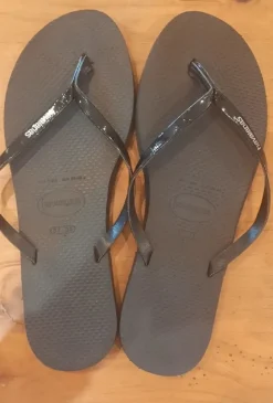 Havaianas noires 37/38 comme neuves