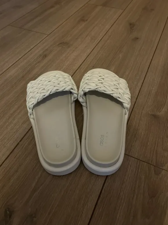 Hübsche Schlappen