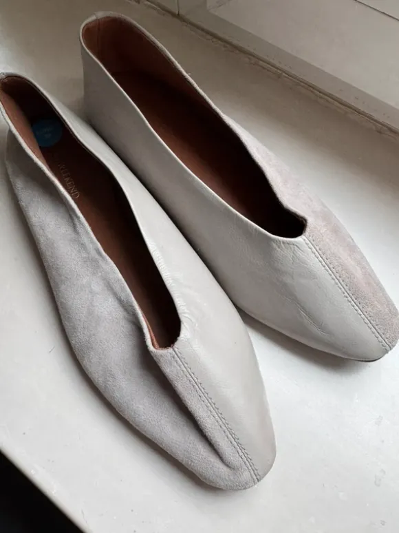 hellgraue Ballerinas / a Piedi and Weekend Flats Trend neu 39 Leder Wildleder mix Designer