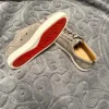 Hellgraue elegante Schuhe, gröse 44