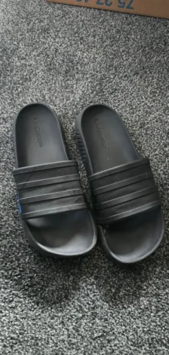 Herren adidas badelatschen