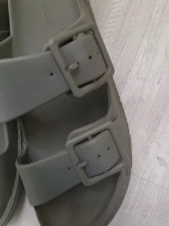 Herren Badesandalen aus Kunststoff in grün