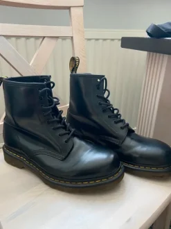Herren Dr Martens Schwarz 45
